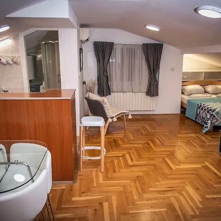 Piccolo Studio Belgrade,Crveni Krst Екстериор снимка